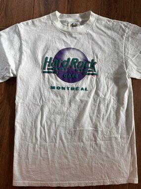 Vintage Hard Rock Cafe Montreal White Graphic Tee - large